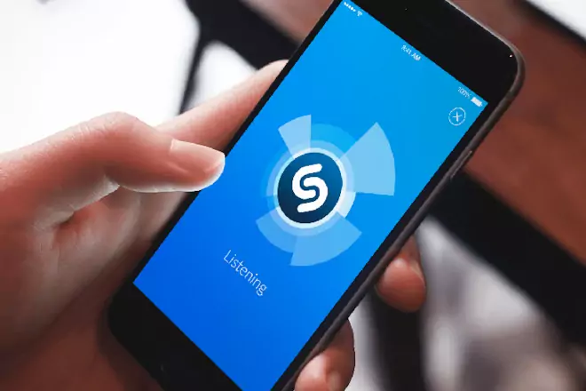 como usar o shazam no smartphone